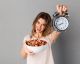 Uno studio rivela come perdere peso scegliendo gli orari (giusti) dei pasti