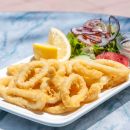 Calamari fritti: la ricetta per gustarli croccanti