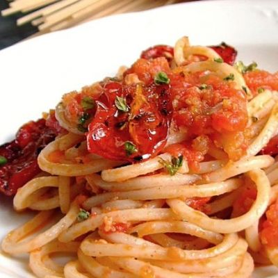 Spaghetti con sugo finto