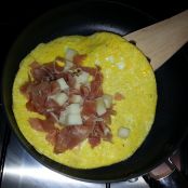 Omelette prosciutto e formaggio - Tappa 3