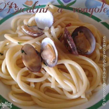 Bucatini a' vongole