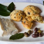 Muffin salati alle olive e gorgonzola