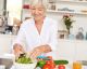 Alimenti consigliati per rafforzare la salute negli anziani