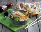 Noodles saltati con verdure e tofu affumicato