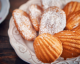 Preparate le madeleines fatte in casa, i dolcetti francesi semplici e morbidi