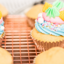 I cupcakes decorati con una glassa colorata: belli e buonissimi