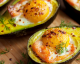Avocado ripieno di salmone affumicato, per un brunch o un pranzo originale