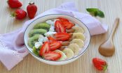 Smoothie Bowls con fragole, kiwi e banana: la nostra colazione energetica sana preferita 