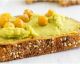 L'hummus di avocado: sano e sfizioso, da spalmare sul pane tostato!