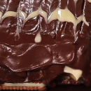 Torta di biscotti secchi e doppio cioccolato