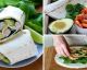 Come fare dei wraps con avocado, gamberetti ed hummus