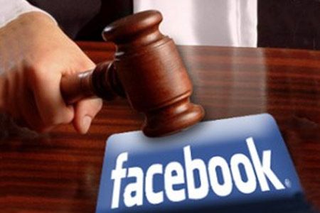 FOTO COMPROMETTENTI su FACEBOOK: una ragazza DENUNCIA...