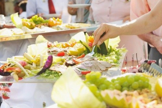 6 ABBINAMENTI di CIBI che ti FANNO MALE!!