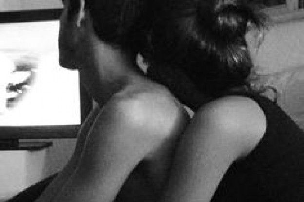 COME TI ABBRACCIA? ECCO COSA TI STA DICENDO