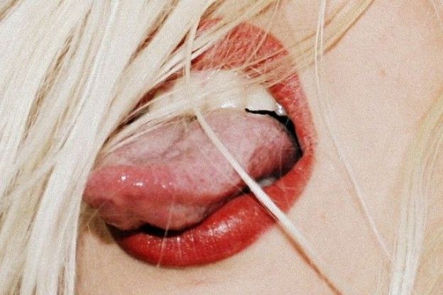 LINGUA BIANCA? SCOPRI le CAUSE E I RIMEDI!!