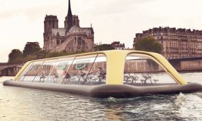 A Parigi la prima palestra galleggiante alimentata con il sudore degli iscritti