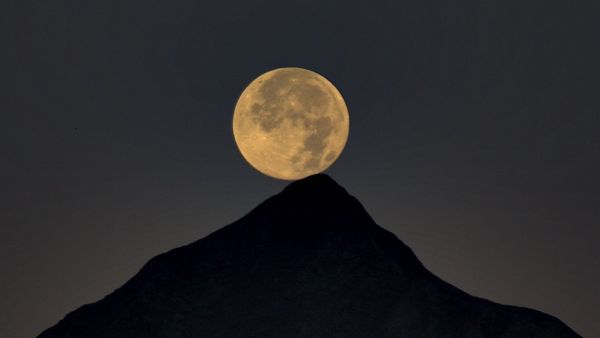Il 14 novembre ammireremo la più imponente "SUPER LUNA" di tutto il XXI secolo