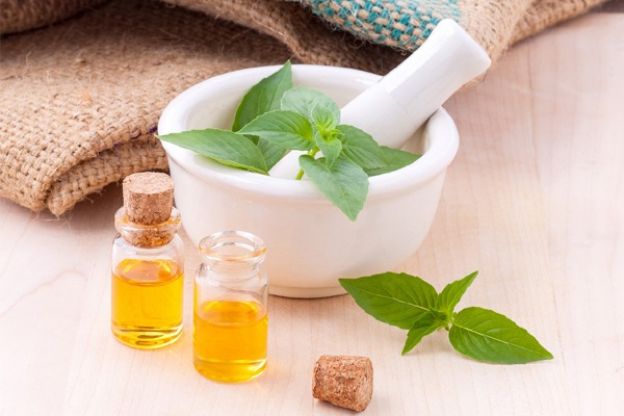 Prova l'olio di jojoba per combattere l'acne
