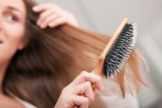 I rimedi naturali che rinforzano i capelli