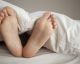 8 buone ragioni di iniziare a dormire nudi per sentirsi meglio