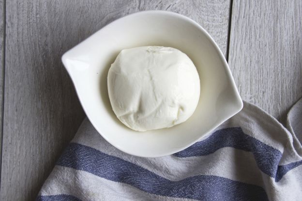 la mozzarella fatta in casa è più buona