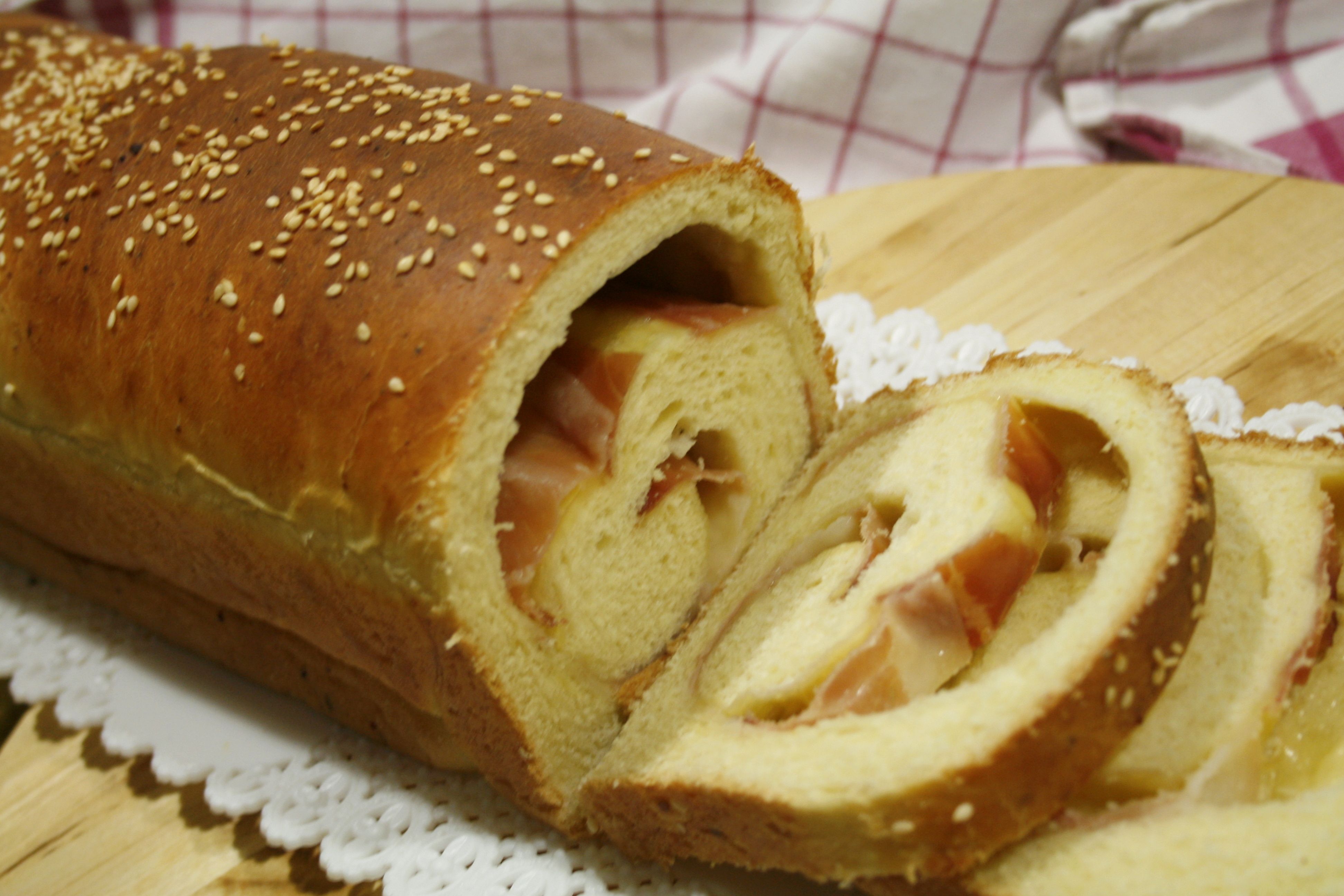 Pan Brioche Salato Farcito E Arrotolato 4 8 5