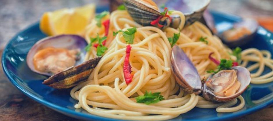 SPAGHETTI alle vongole, saporiti e semplici!