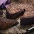 La ricetta della torta al cioccolato fondente senza farina per cominciare bene la giornata