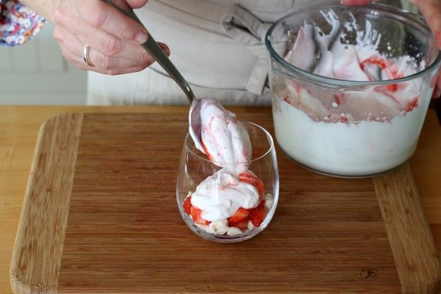 Aggiungere la panna montata