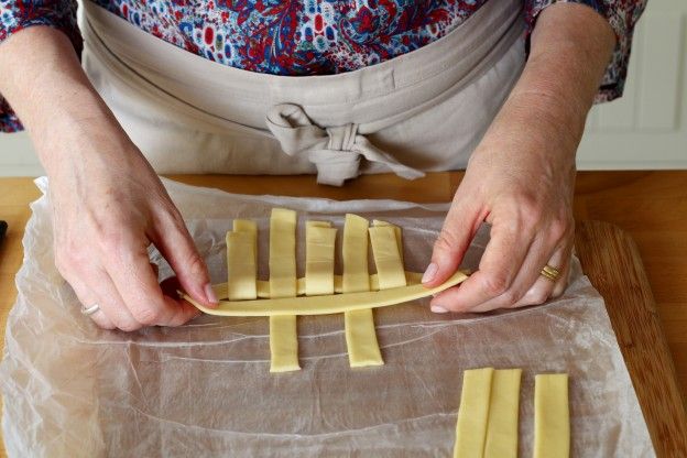 Ripiegare le striscie n°1, 3 e 5