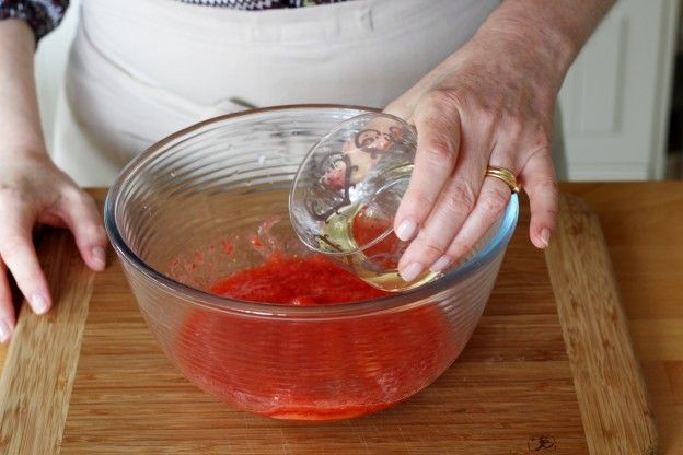 Aggiungere lo zucchero