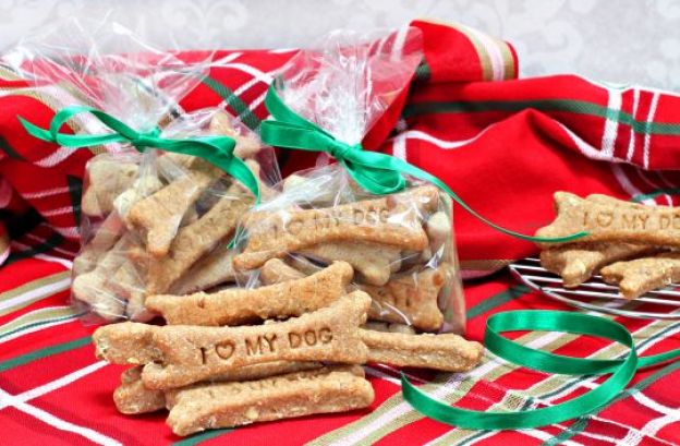 I BISCOTTI di NATALE da regalare al vostro CANE