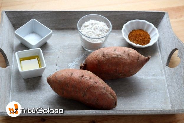 Gli ingredienti per preparare le patatine fritte di patata dolce
