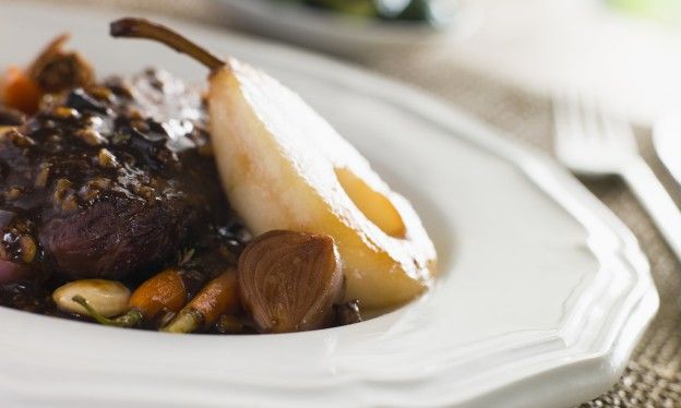 Coscia d'anatra al miele e pere