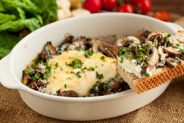 come gustare i funghi gratinati?