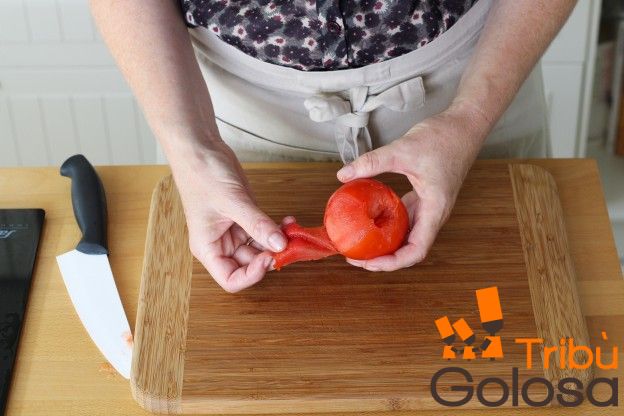 Pelate i pomodori