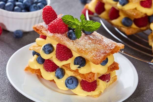 Millefoglie ai frutti di bosco