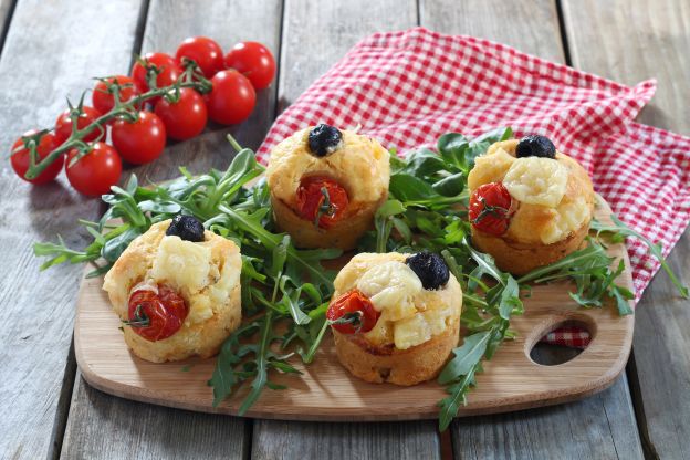 Muffins salati al gusto pizza