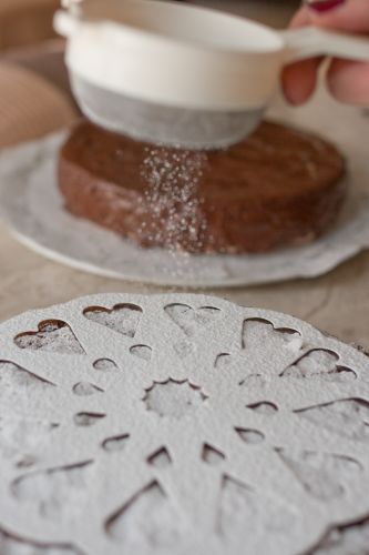 Decorare una torta in pochi secondi