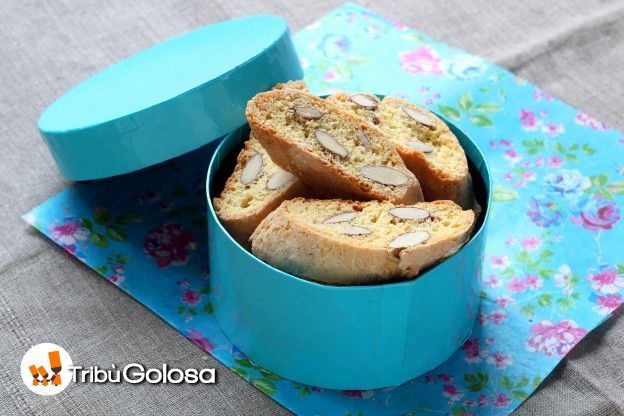 CANTUCCINI ALLE MANDORLE