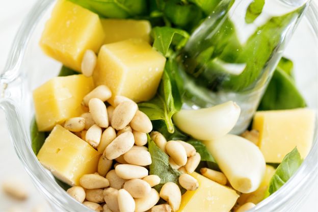 la preparazione con il pestello