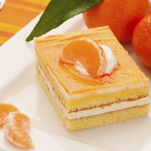 Pan di spagna con mousse alle clementine