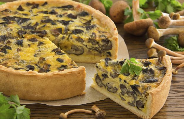 2. Torta salata champignon e formaggio