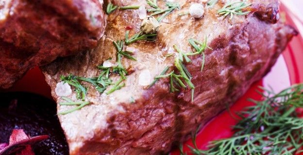 Non toccare la carne mentre rosola