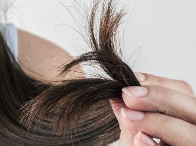 ...e una ciocca di capelli