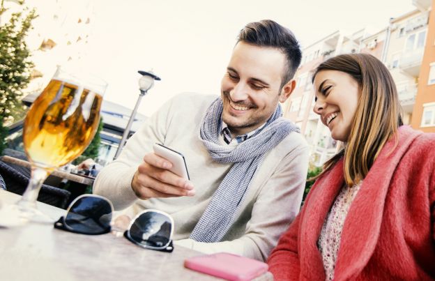 Intromettervi continuamente nella sua vita privata