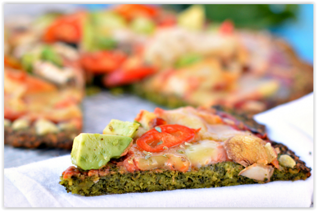 28. Pizza low carb con cavolo, uova e formaggio