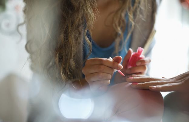 Perché spendere denaro dall'estetista? Lo facciamo in casa!