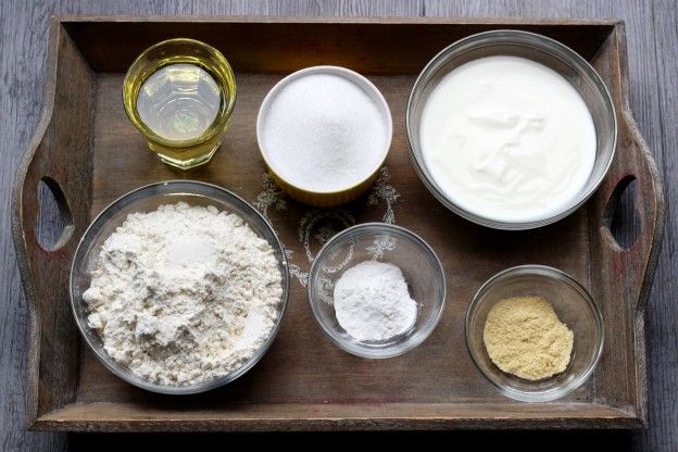 Gli ingredienti per preparare la torta senza uova