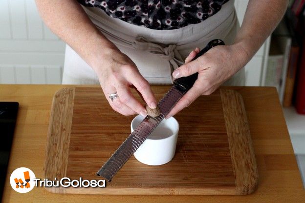 Aggiungete la noce moscata